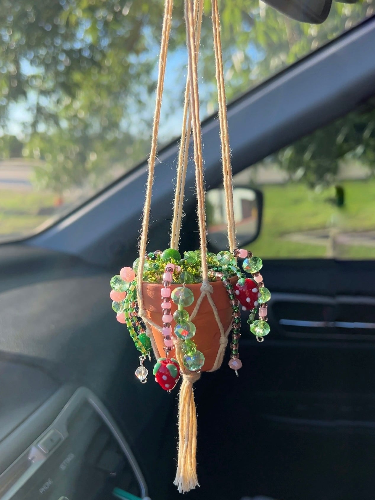 beaded plant w/ macrame holder